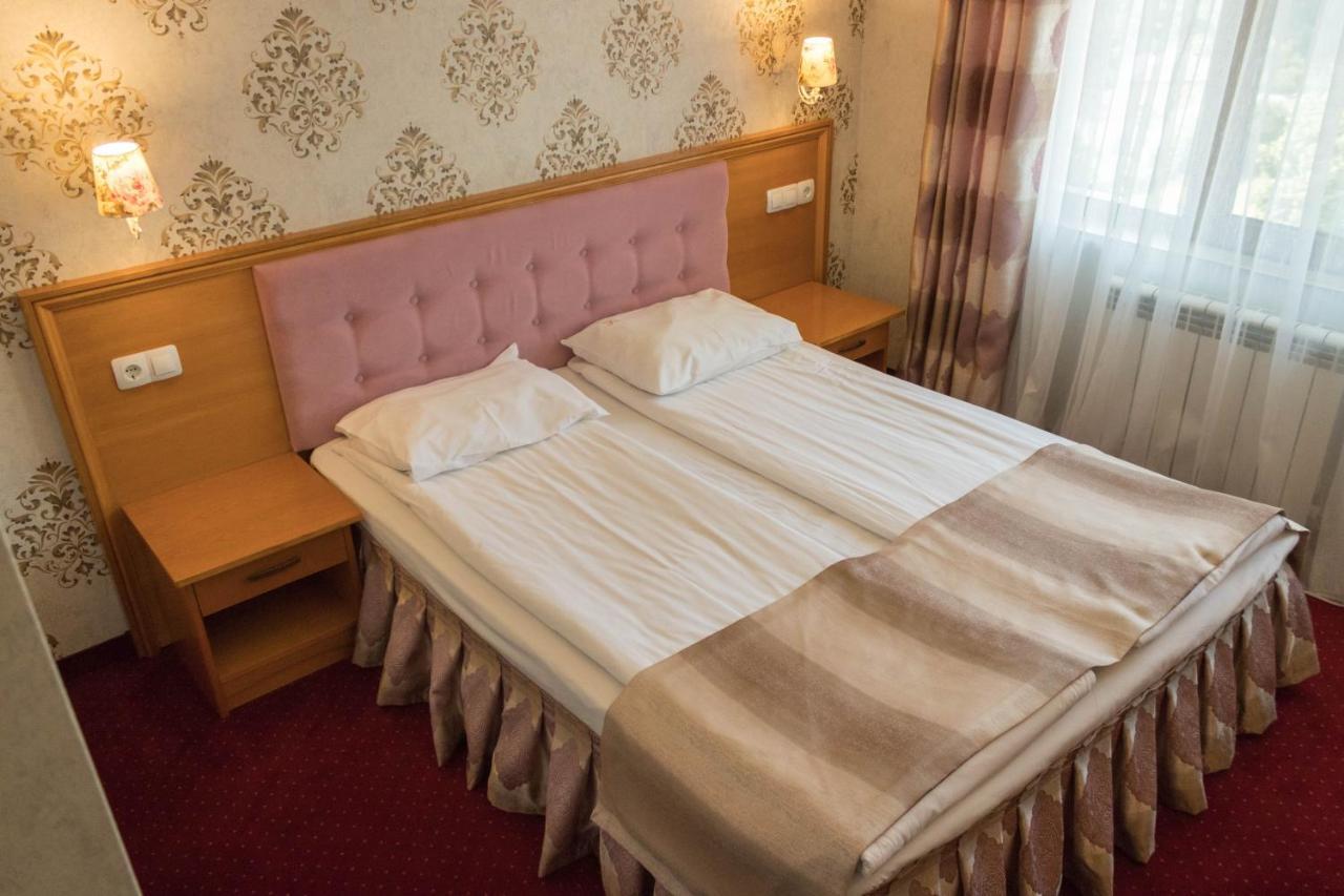 Hotel Uzunski Smoljan Exterior foto